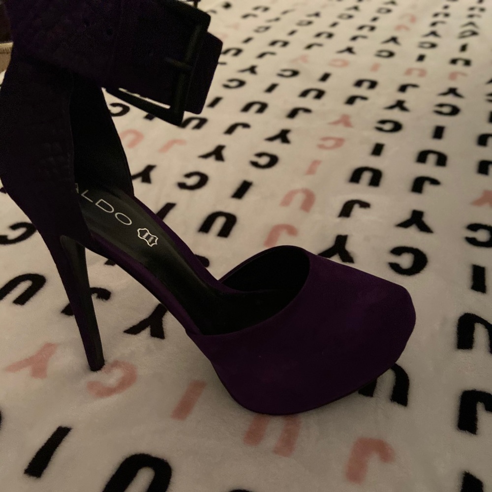 Aldo high heel shoes